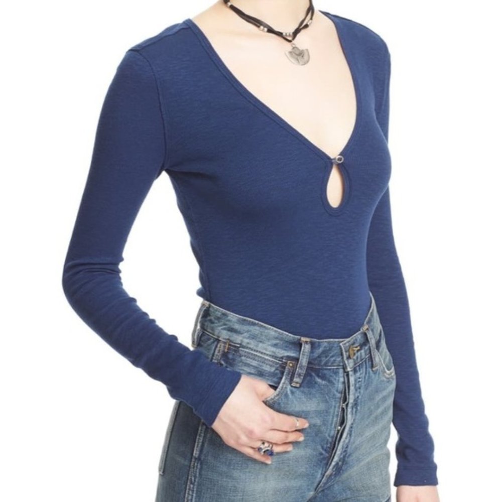 Free People Tate Keyhole Blue Layering Top XS NWT - Picture 2 of 16